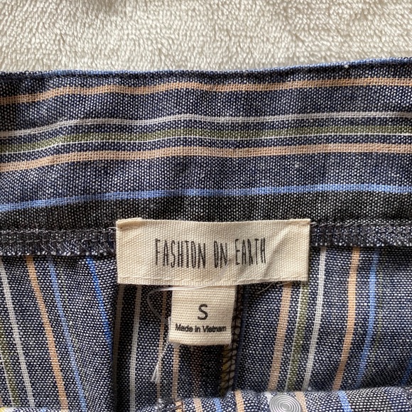 Linen Button-Up Mini Skirt - Picture 3 of 6